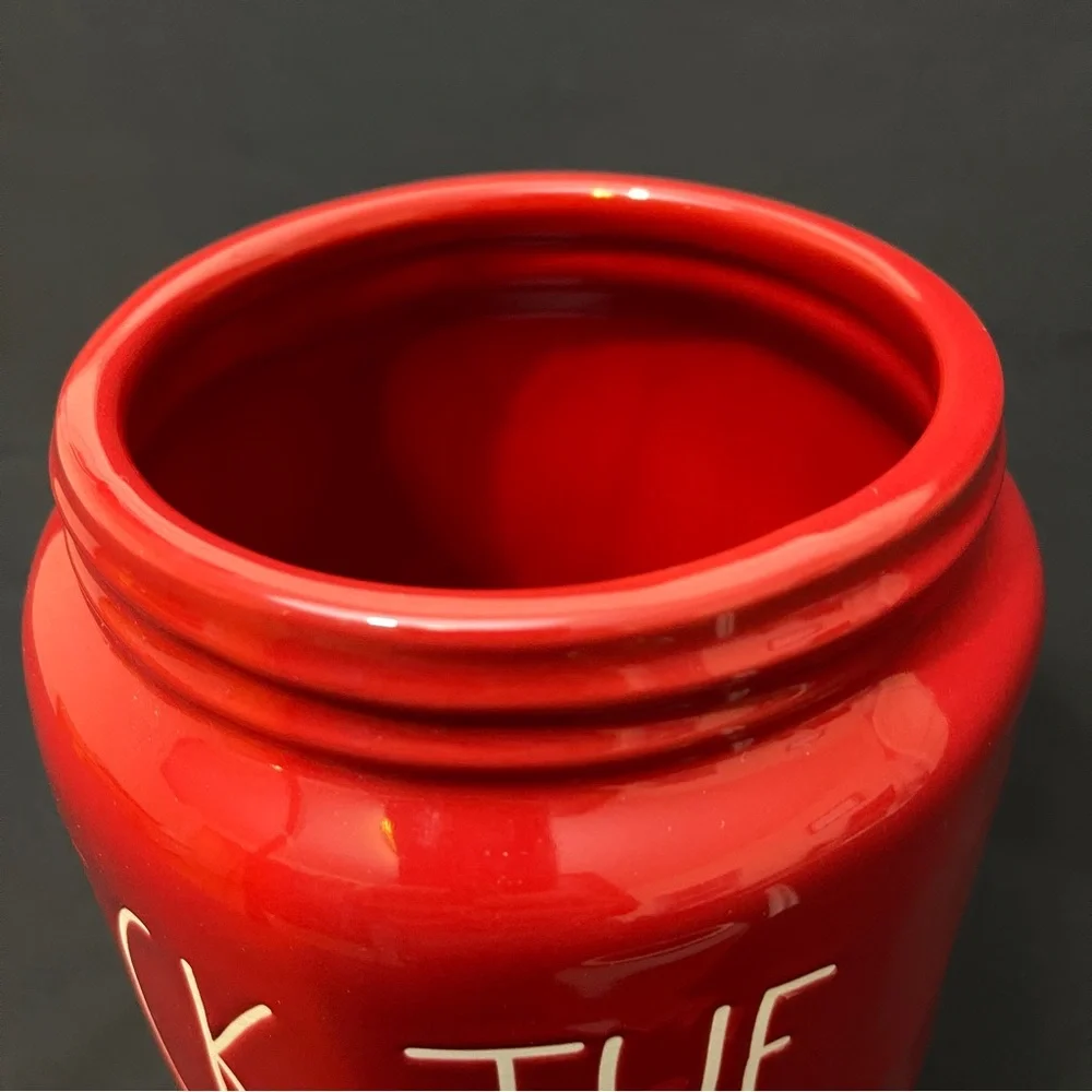 💸 Deck the Paws Ceramic Treat Container & Naughty/Nice Picture Frame Ornamental